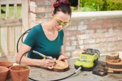 Ryobi R18RT-0 18V Li-Ion Accu Rotatietool Body Incl. 33-delige Accessoire Set - 3,2mm -Winkel Voor Huishoudelijk Gereedschap 3b6d939fe09d38e57a259f21027c8666