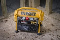 DeWalt DPC6MRC Draagbare Compressor - 6L - 8 Bar - Euro - DPC6MRC-QS -Winkel Voor Huishoudelijk Gereedschap 4d1eefa38e4cbbd945dc4a42a471dca8