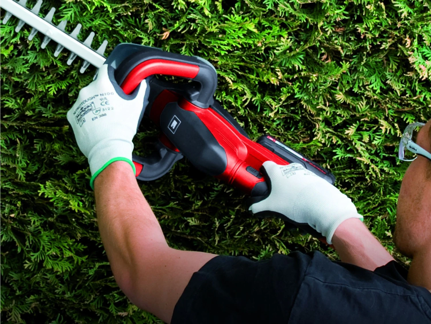 Einhell GE-CH 1846 Li SOLO Accu Heggenschaar - 18V - 520mm - Body - 3410642 10 Einhell GE-CH 1846 Li SOLO Accu Heggenschaar - 18V - 520mm - Body - 3410642 - Afbeelding 8