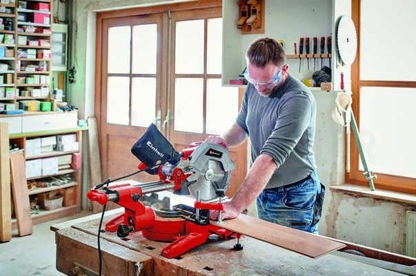 Einhell TC-SM 254 Afkortzaag Met Laser - 1900W - 254 X 30mm - 4300385 4 Einhell TC-SM 254 Afkortzaag Met Laser - 1900W - 254 X 30mm - 4300385 - Afbeelding 2