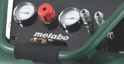 Metabo Power 250-10 W OF Compressor - 1500W - 10 Bar - 10L - 100 L/min - 601544000 10 Metabo Power 250-10 W OF Compressor - 1500W - 10 Bar - 10L - 100 L/min - 601544000 -Winkel Voor Huishoudelijk Gereedschap 8a167285c14cc22a3b02ecfb49eb8d24