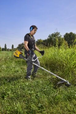 Stiga BC 760 B Benzine Bosmaaier - 52,8cc - 1,7kW - 2-takt - 45cm -Winkel Voor Huishoudelijk Gereedschap acf6fcc6ca81e23f7be88b32a52b0b99