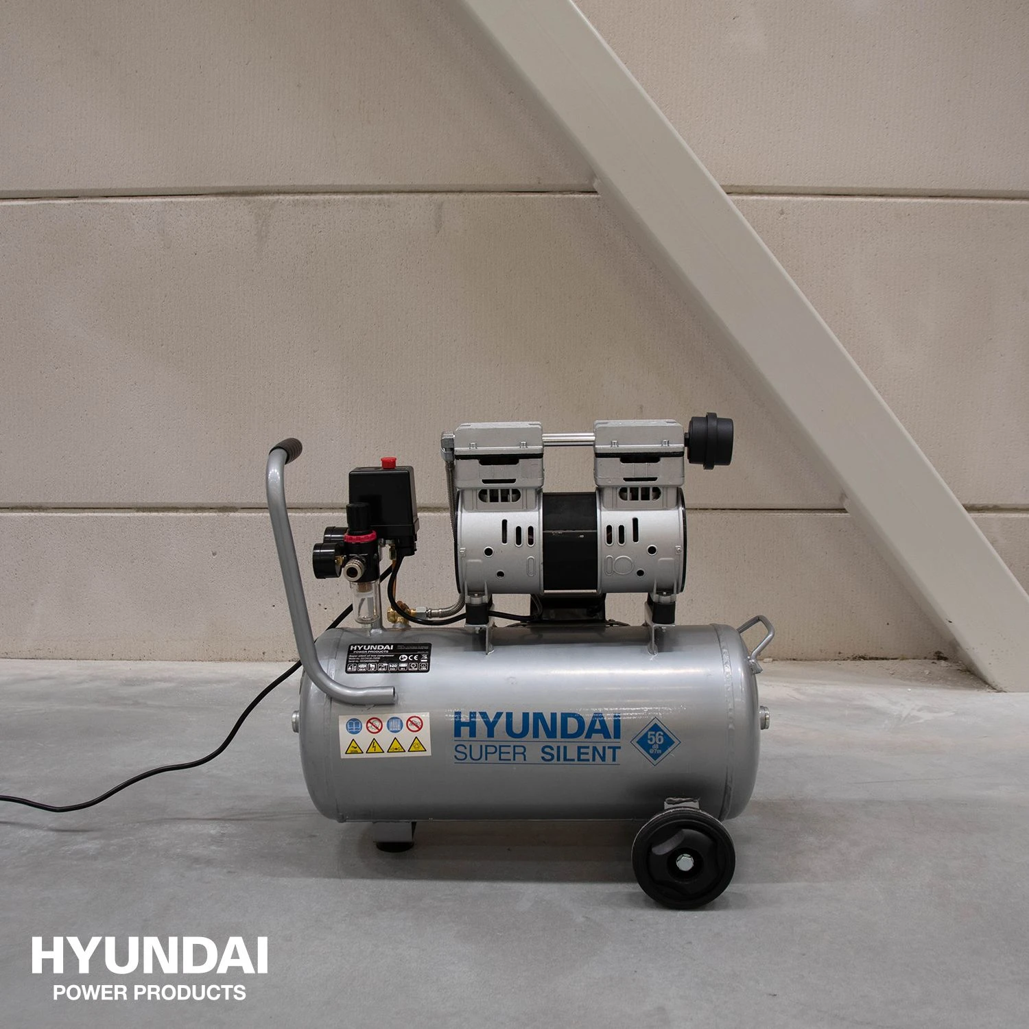 Hyundai 55754 Stille Compressor - 30L - 8bar 10 Hyundai 55754 Stille Compressor - 30L - 8bar - Afbeelding 8