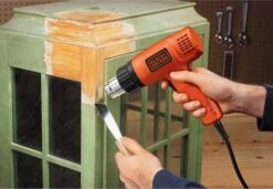 Black & Decker Black+Decker KX1650 Heteluchtpistool - 1750W -Winkel Voor Huishoudelijk Gereedschap c106fc244f91bbdfa33cc90615e56973