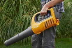 Stiga BL 100e Kit Accu Bladblazer Set (1x 4,0Ah) - 32m/s - 7,8m³/min -Winkel Voor Huishoudelijk Gereedschap c797a45546ff0acd20d0a1ddf326163a