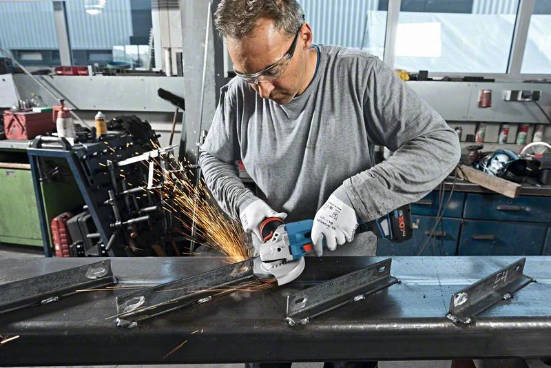 Bosch GWS 18 V-15 C 18V Li-Ion Accu BiTurbo Haakse Slijper In L-boxx - 125mm - Koolborstelloos - 06019H6000 5 Bosch GWS 18 V-15 C 18V Li-Ion Accu BiTurbo Haakse Slijper In L-boxx - 125mm - Koolborstelloos - 06019H6000 - Afbeelding 3