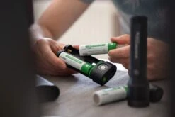 Ledlenser 502127 Flex10 Li-ion Powerbank - 9000mAh -Winkel Voor Huishoudelijk Gereedschap fc4c2b38a600e17f0278cd2f148e78ae